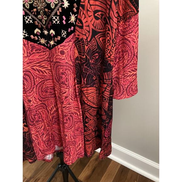 NWT Soft Surroundings Women's Size Large Tunic Suzi Embroidered Velvet Flowy Top - Picture 2 of 11